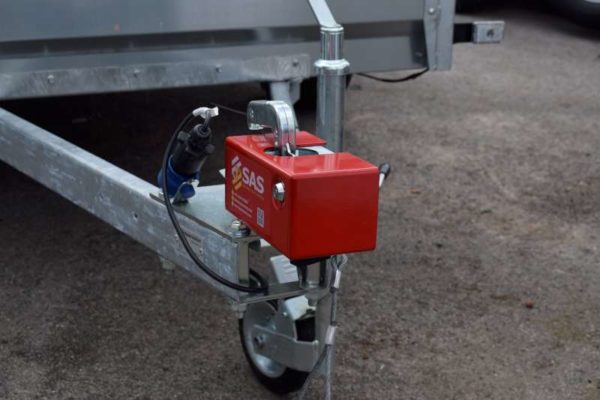 https://www.sasproducts.com/wp-content/uploads/2020/07/Unbraked-Indespension-Trailer-Hitch-Lock-2320751-800-600x400.jpg
